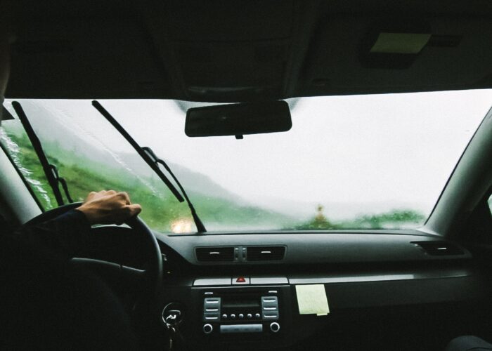 niewidzialna wycieraczka